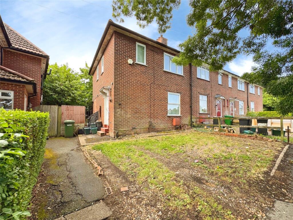 Main image of property: Dunkery Road, London, SE9