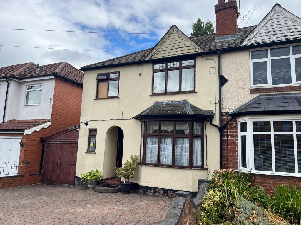 17 Langleys Road, Birmingham, West Midlands, B29 photo 2