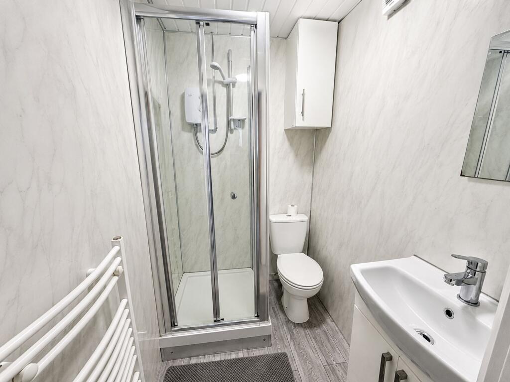 House in Crumlin, Caerphilly - View 4