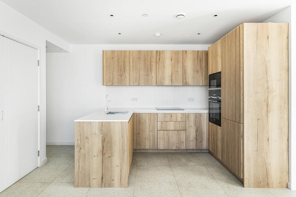 Apartment in London - View 5