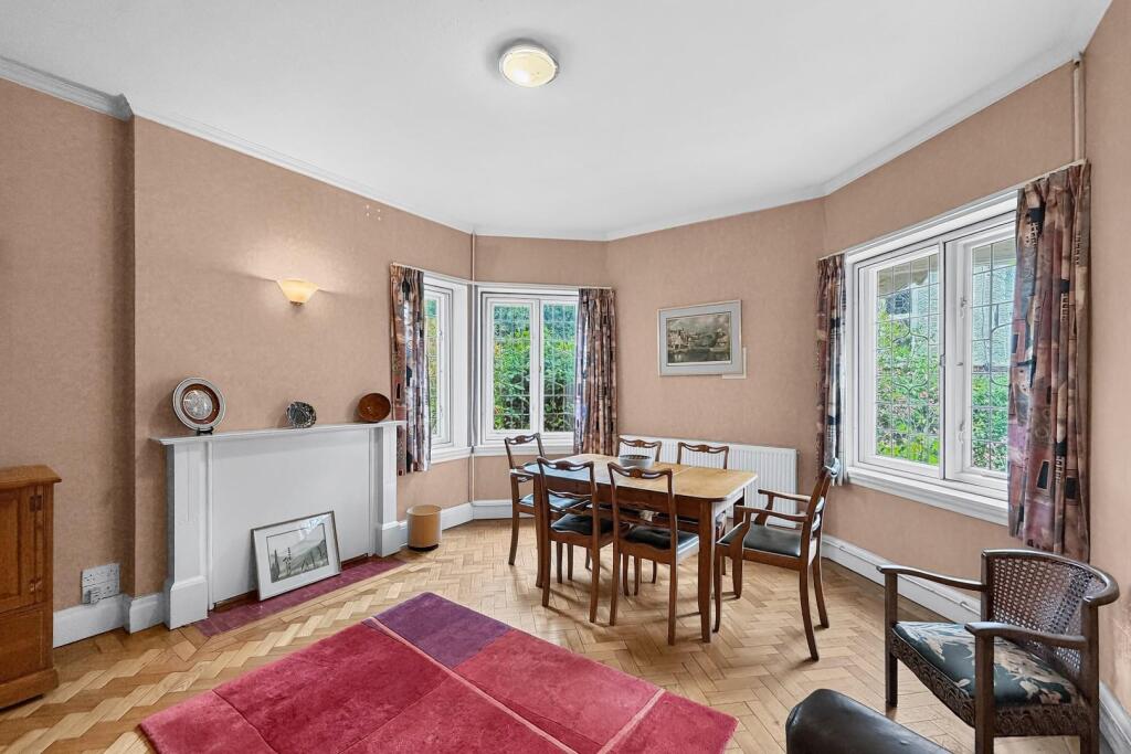 House in Trafford, Hale - View 4