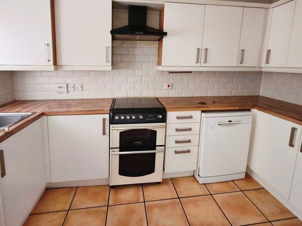 Eastwood Drive, Donnington, Telford, Shropshire, TF2 photo 2
