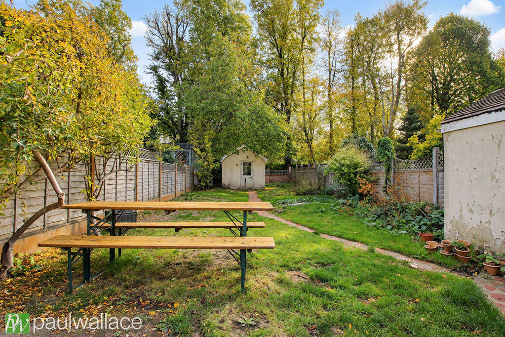 McKenzie Road, Broxbourne | Four Bedrooms | Double-Storey Extension Potential (STPP) | Walk to Station photo 4