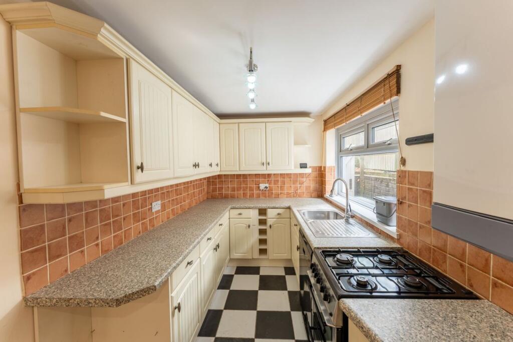 House in Newport, Abergavenny - View 5