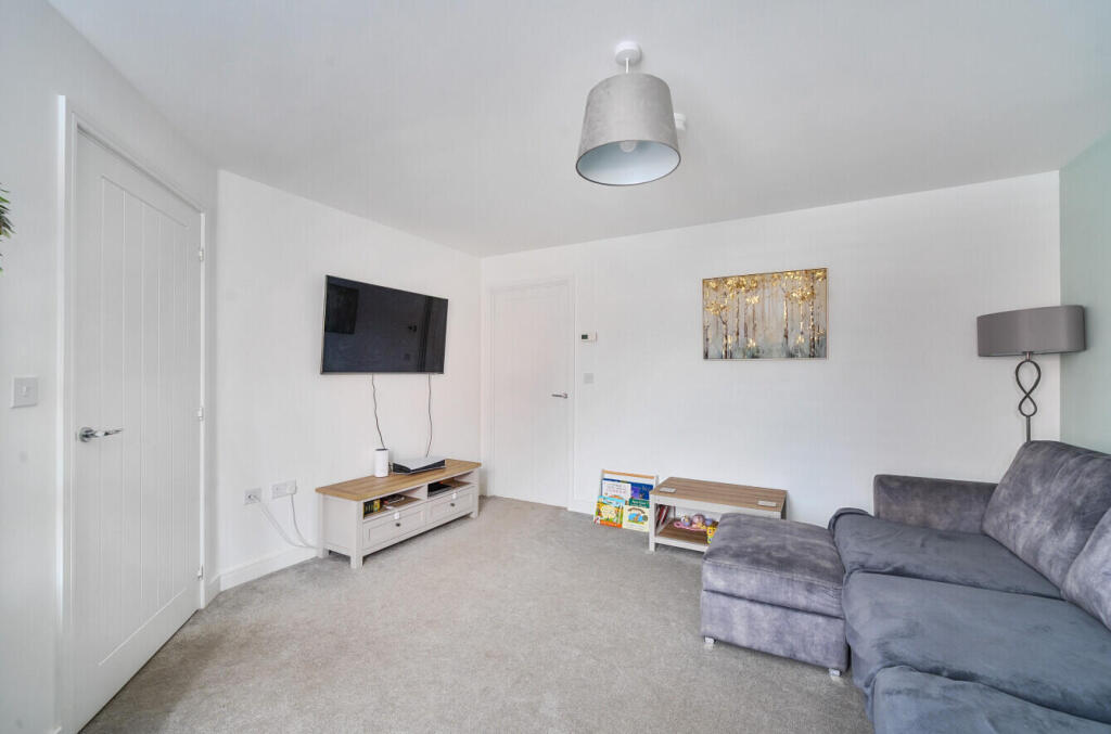 House in Exeter - View 3