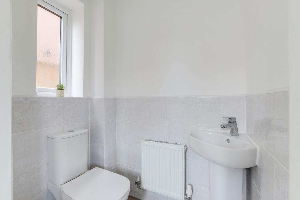 Griffon Drive, Hucknall, NG15 - View 6