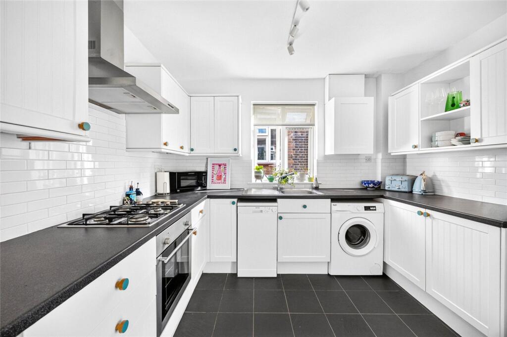 Apartment in London, Leyton - View 4