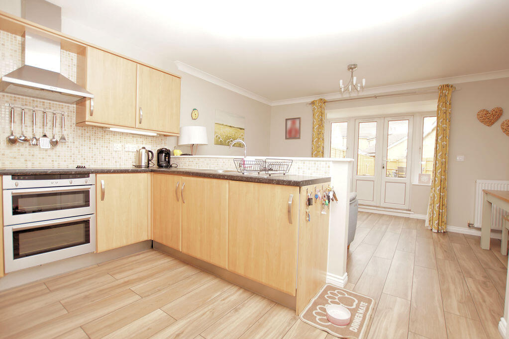 House in Gosport, Lee-on-the-Solent - View 2