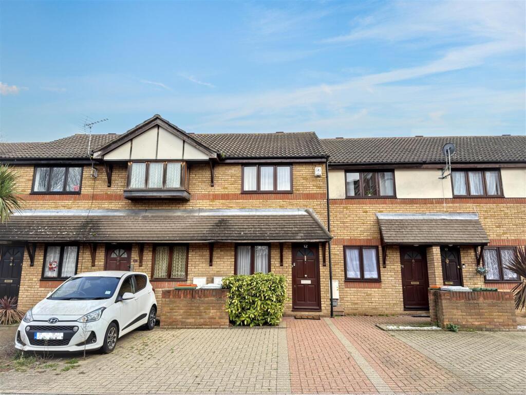 Main image of property: Magpie Close, London