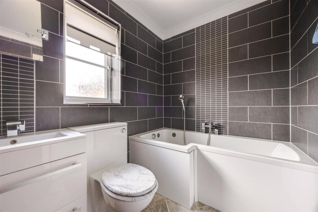 House in Broughton, Castlethorpe - View 5