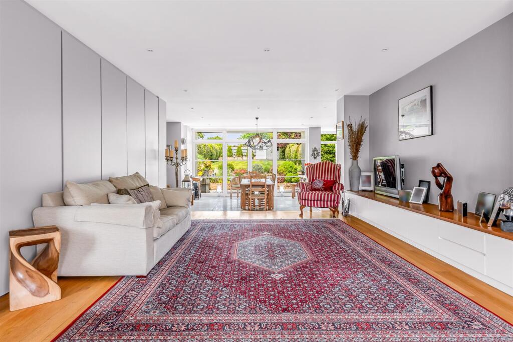 House in Knebworth - View 3