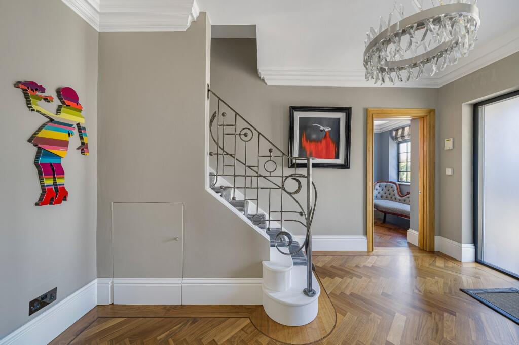 House in London - More