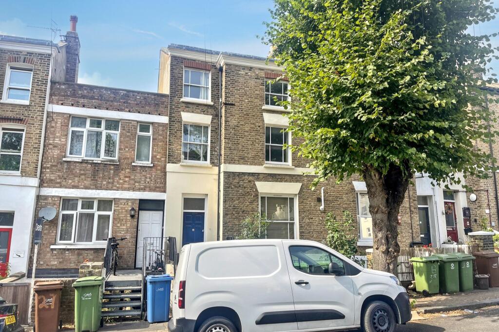 Apartment in London - View 2