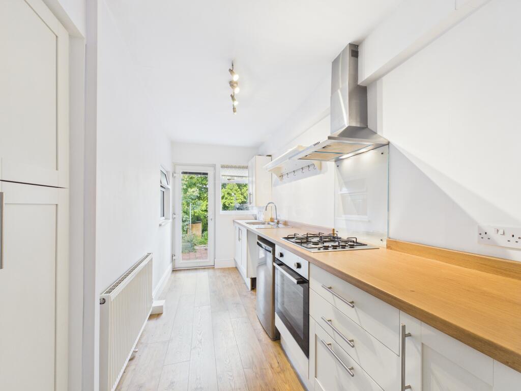 House in Dudley - View 5