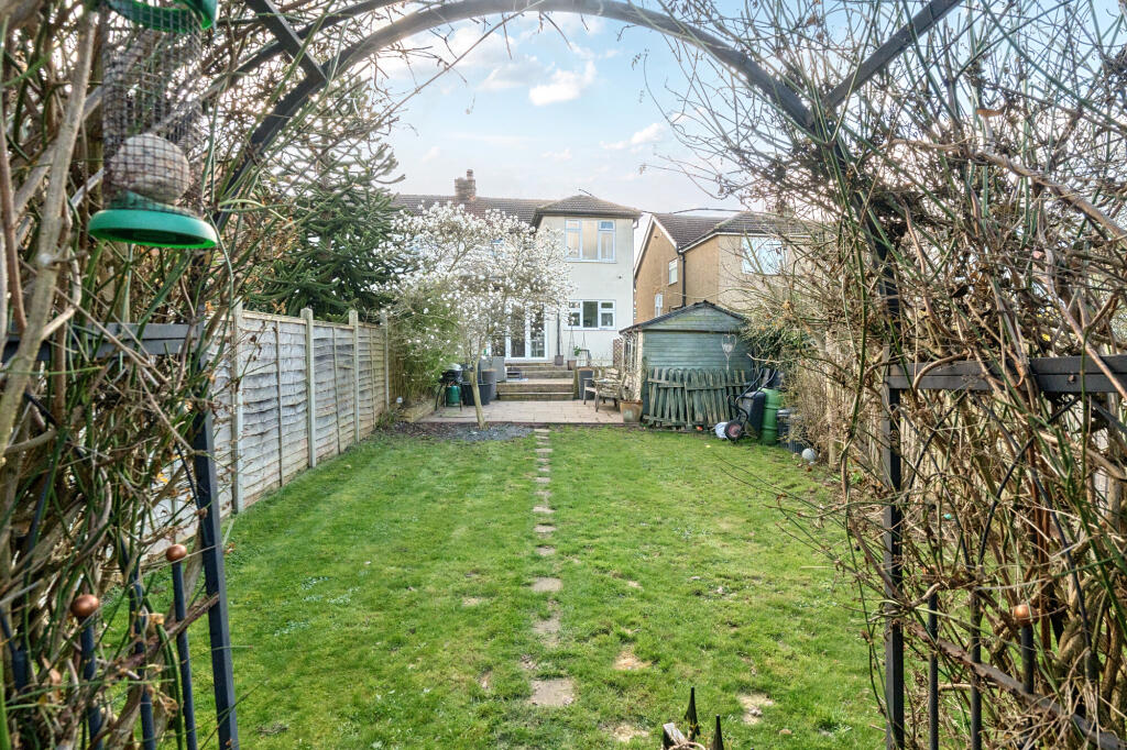 Additional image 8 of Cross Way, Harpenden, AL5