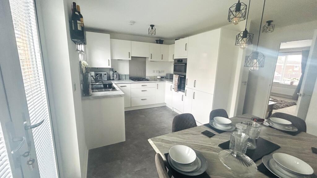 Robertson Close, Hemlington, Middlesbrough photo 2