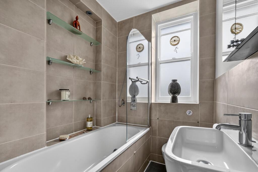 Apartment in London - View 4