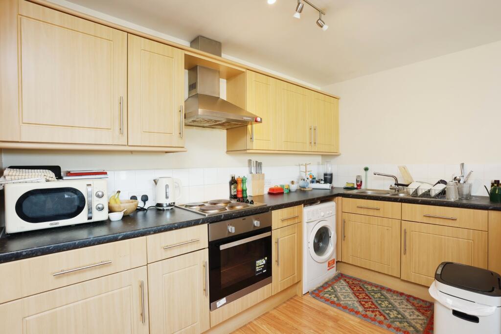 Apartment in Nottingham - View 3