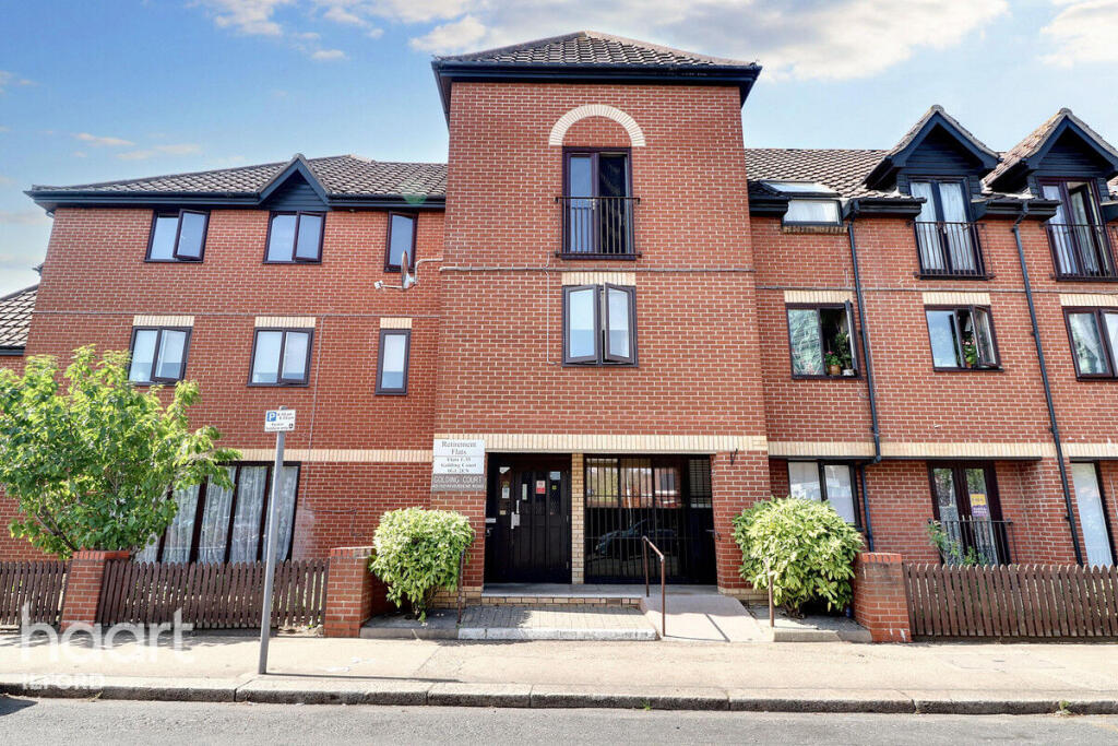 1-bed house on Riverdene Road, Ilford, £65,000