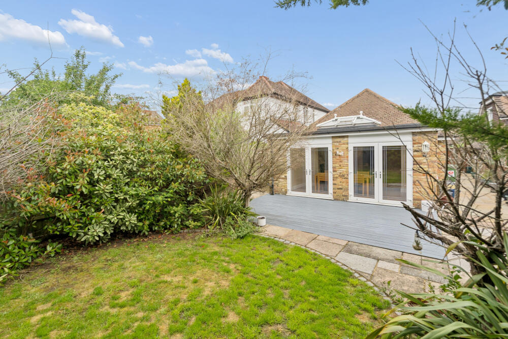 House in Slough, Chalfont St Peter - View 5