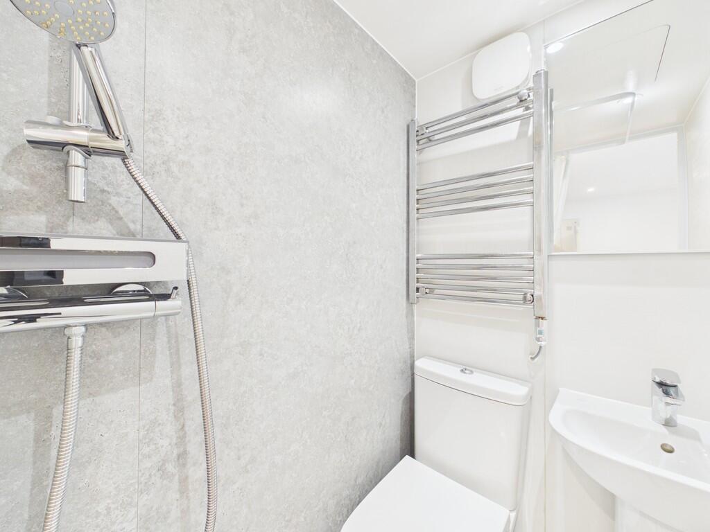2 bedroom flat share for rent