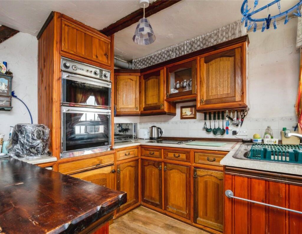 23 Brook Street, Dawlish, Devon, EX7 9AE photo 3