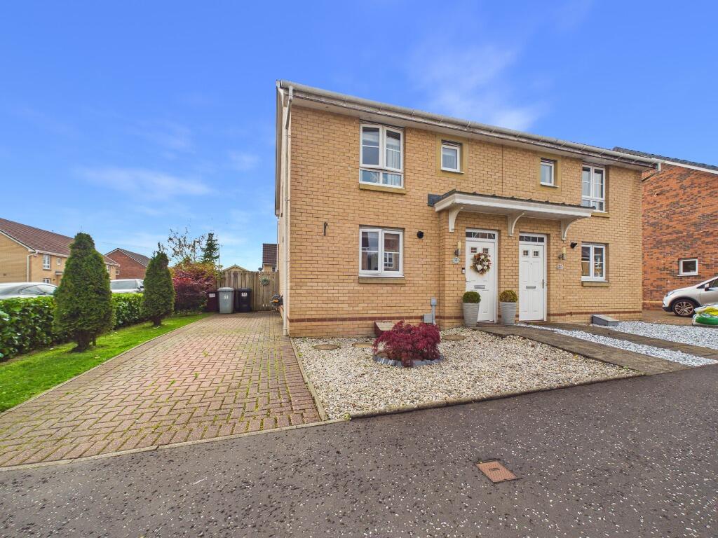 3-bed semi-detached on Sagewood Court, Ballerup Village, East Kilbride, G75, £220,000