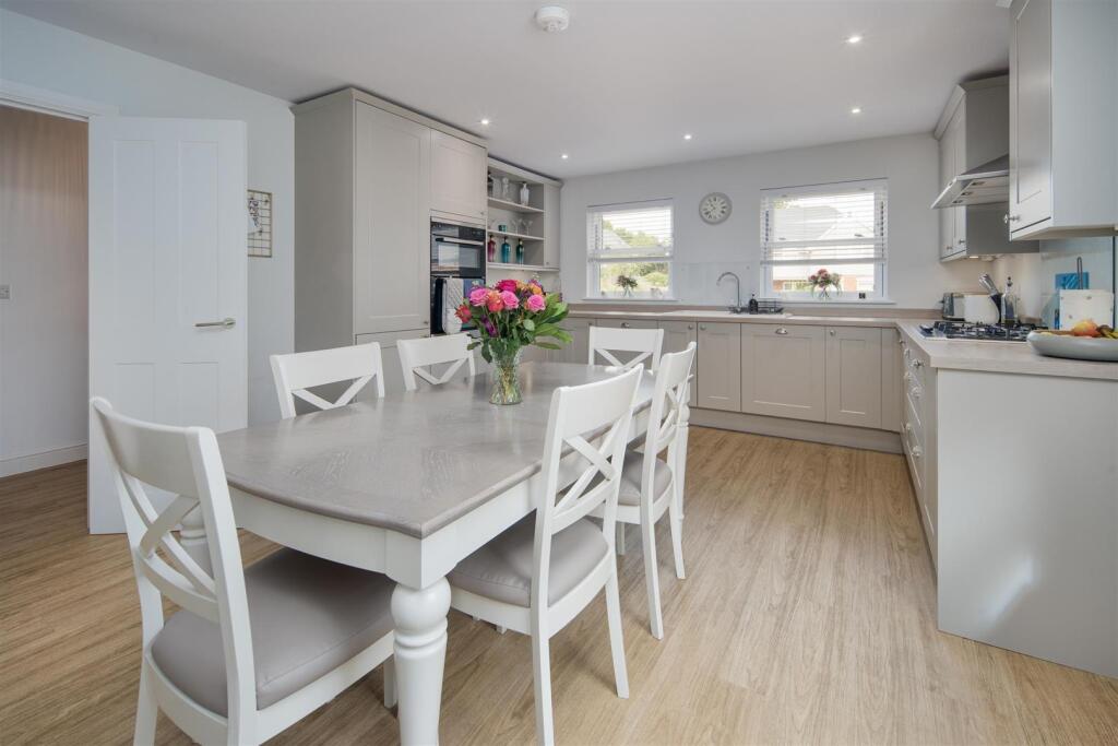 House in Portsmouth - View 4