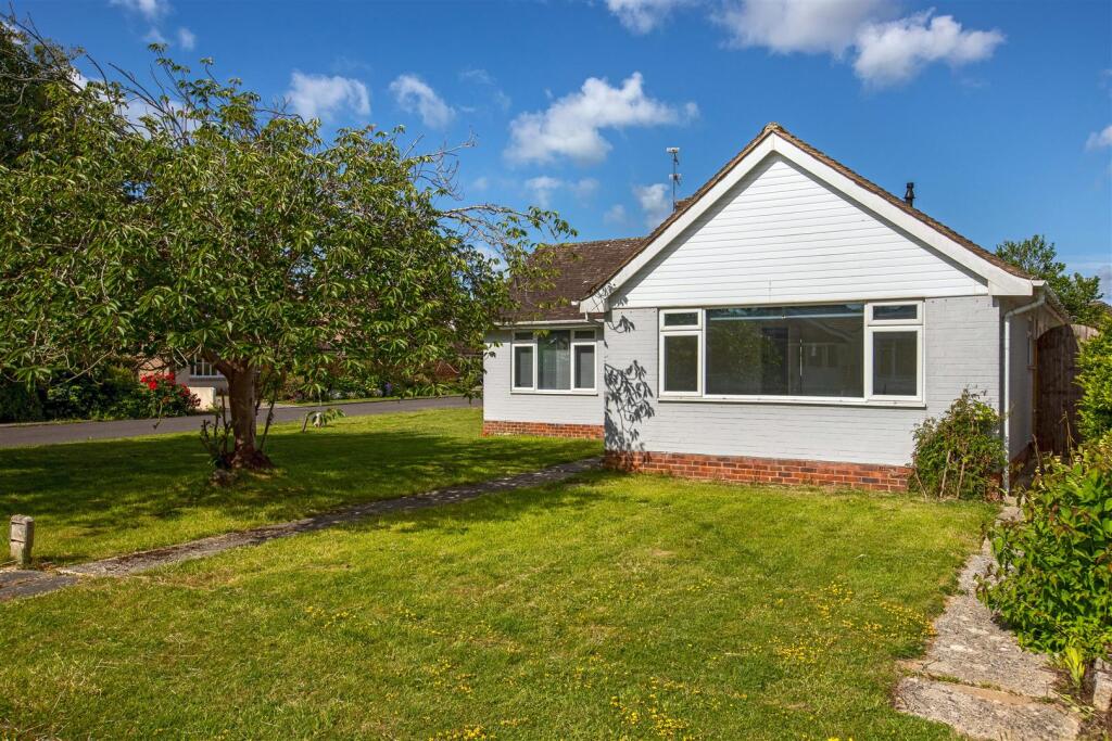 Main image of property: Grange Close, Ferring
