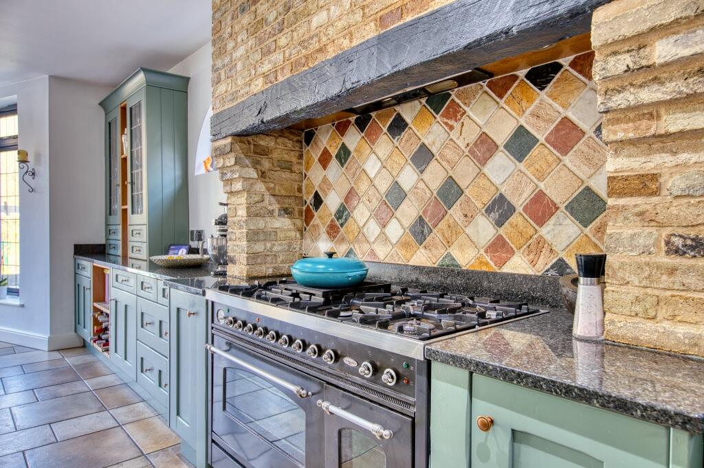 Additional image 8 of Georges Wood Road, AL9