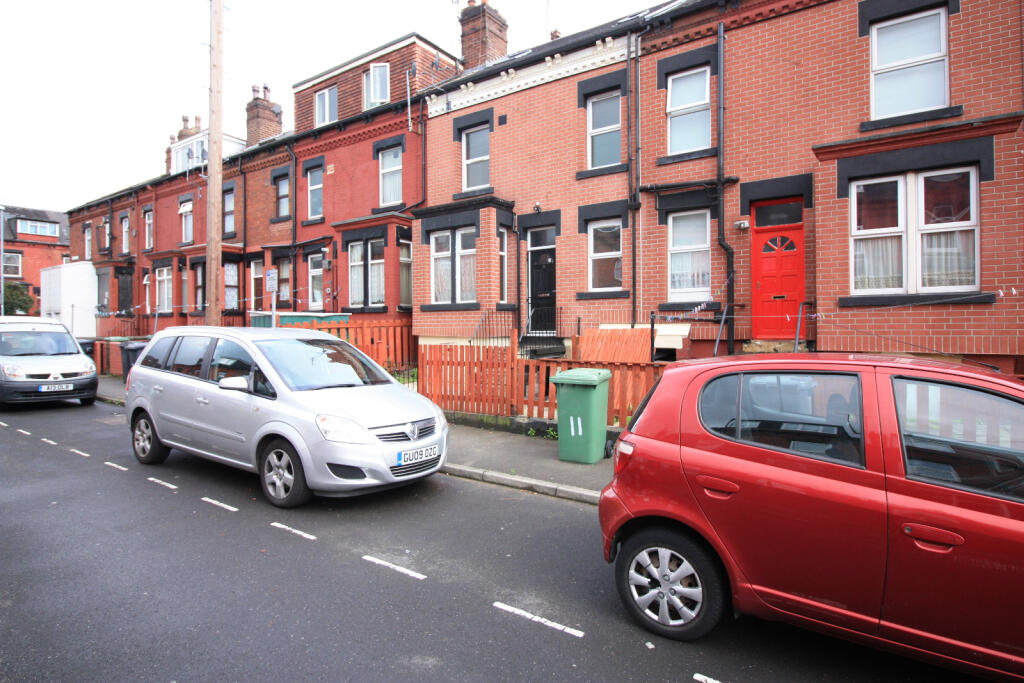 Main image of property: Bexley Place, Leeds, LS8