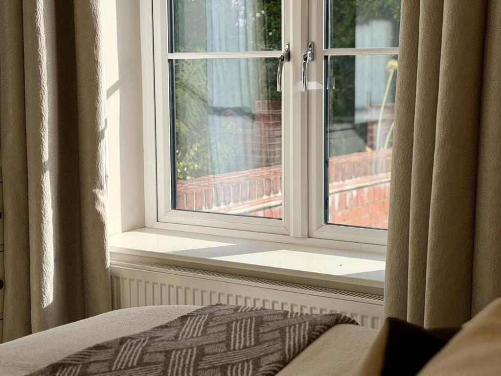 Apartment in Westbury - More