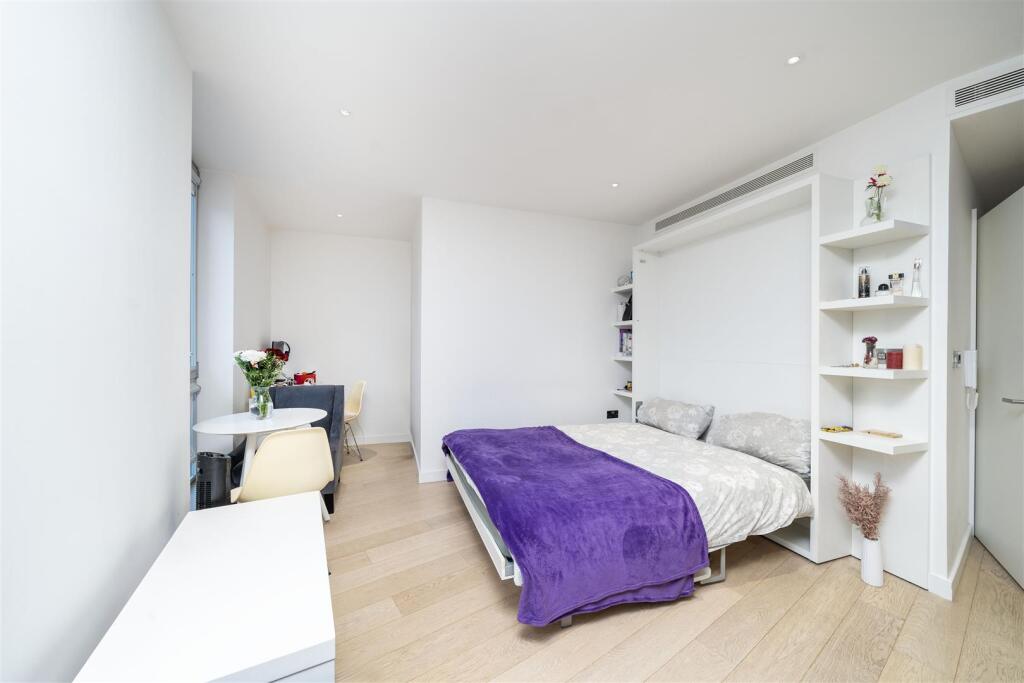 Main image of property: Columbia West Apartments, Biscayne Avenue, E14