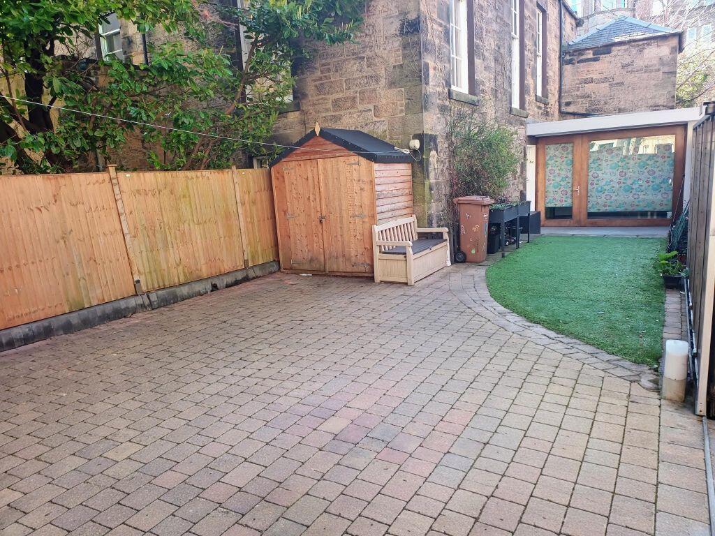 Apartment in Edinburgh, Greenhill, Bruntsfield - View 3
