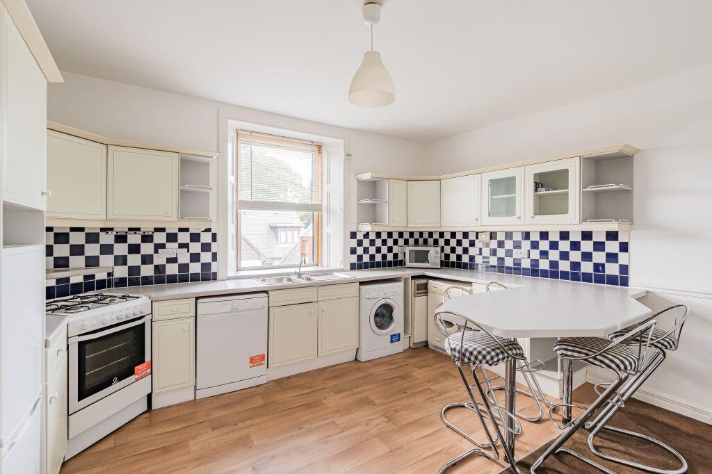 Apartment in Edinburgh - View 3