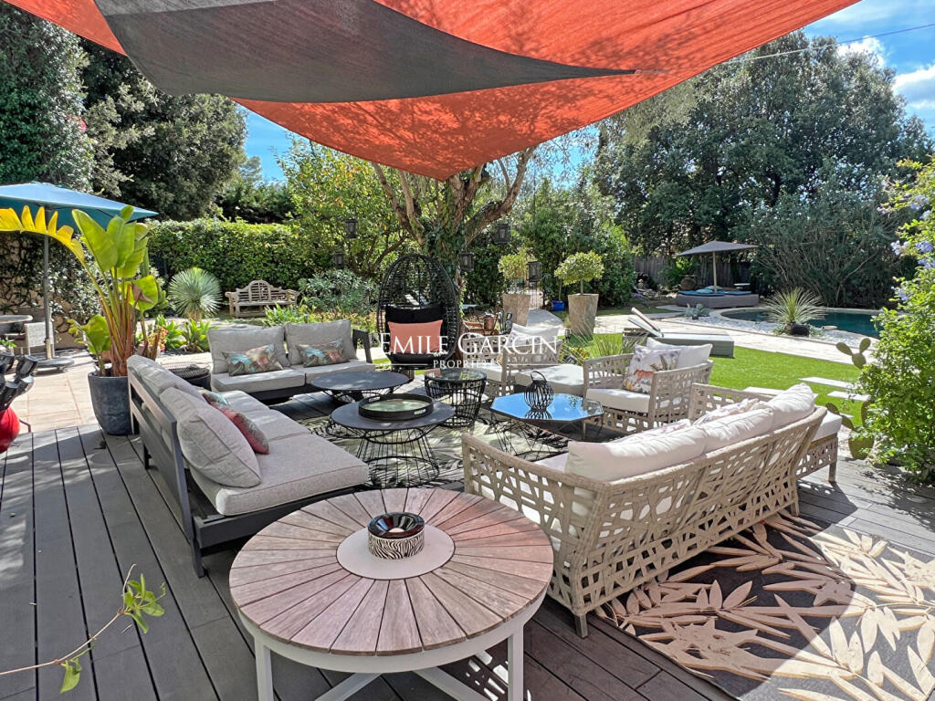 Main image of property: Provence-Alps-Cote d`Azur, Alpes-Maritimes, Roquefort-Les-Pins