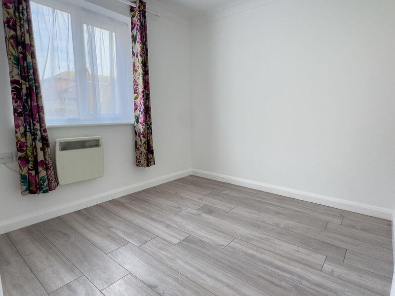 St Nicholas Court, Middleton on Sea photo 4