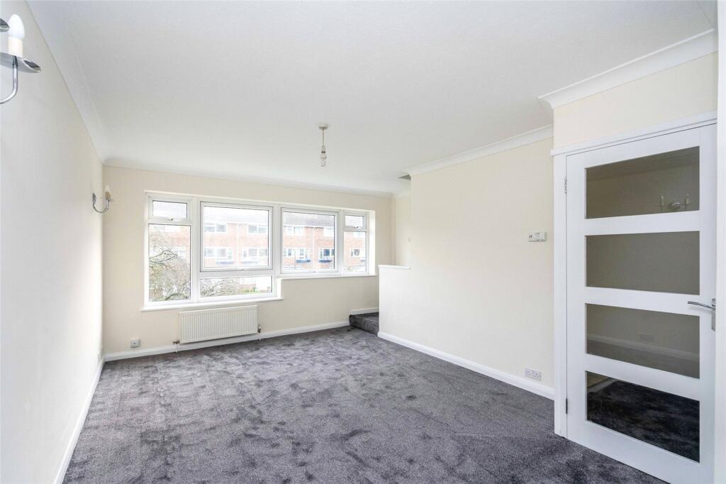 Apartment in Sutton, Benhilton - More