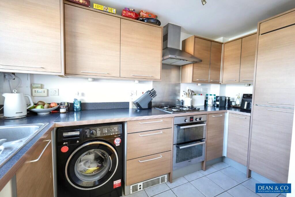 Old School Place, Hove, East Sussex, BN3 photo 3