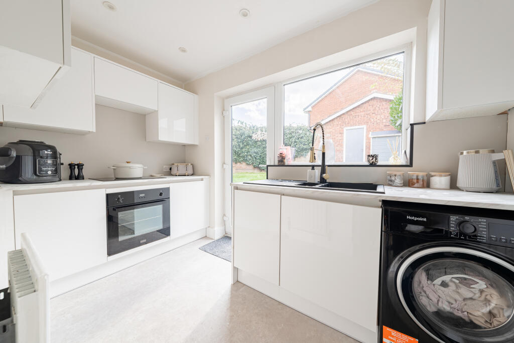 House in Blaby, Glenfields - View 5
