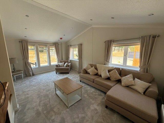 House in Llandrindod Wells - More