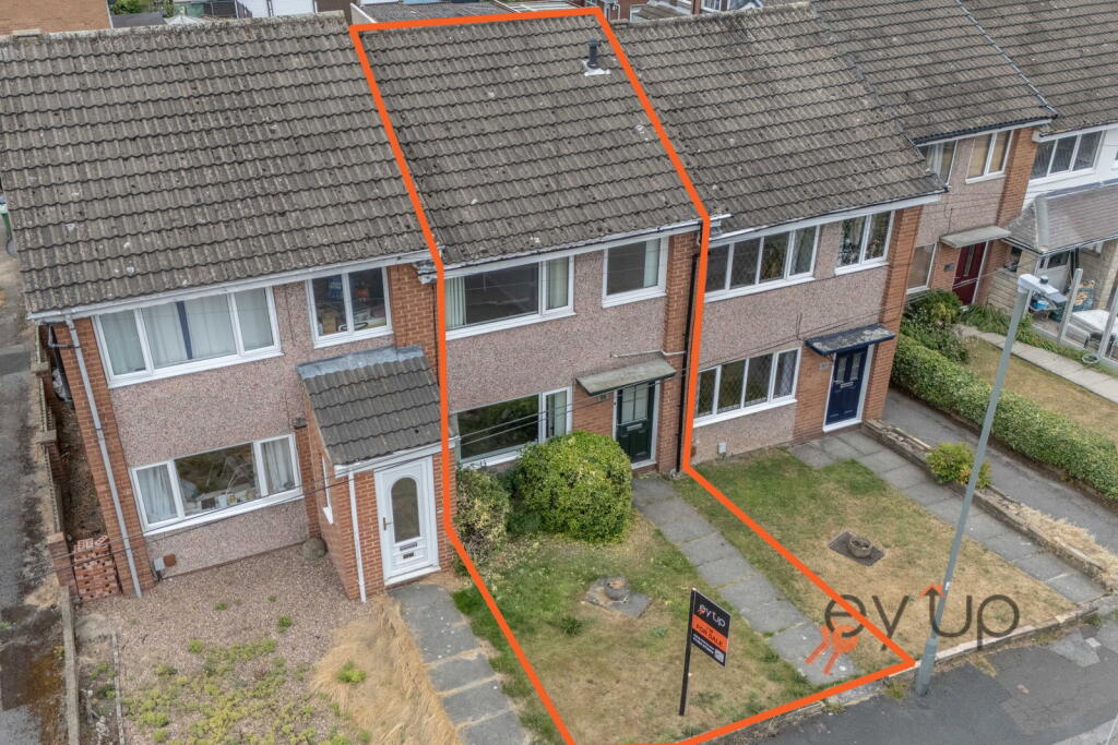 Main image of property: Groves Hall Road, Dewsbury, WF13 3SW
