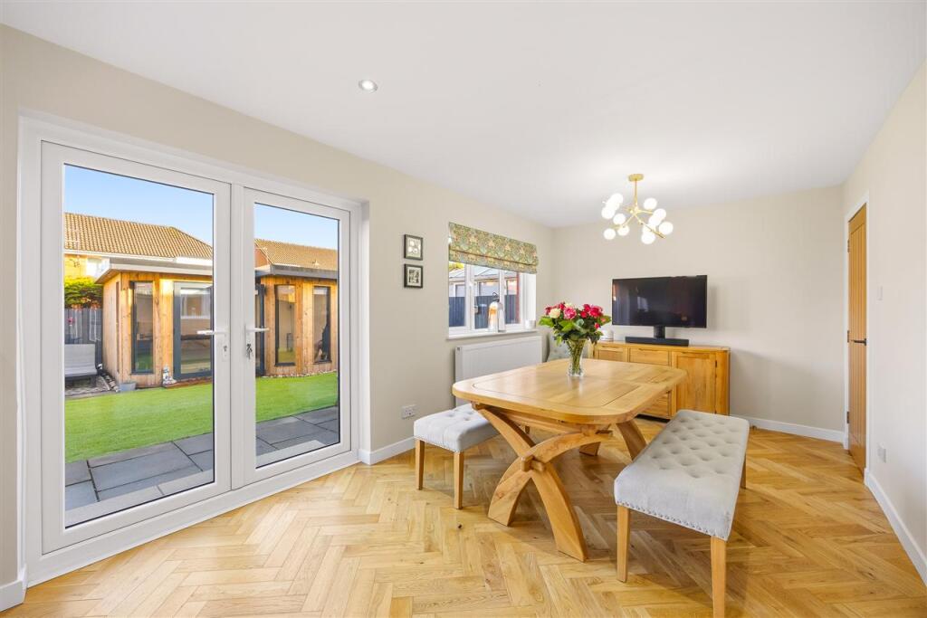 House in Edinburgh, West Lothian - View 3