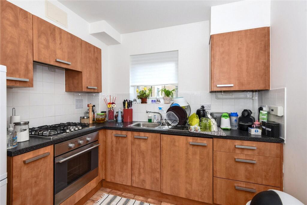 Thorney House, Drake Way, Reading, Berkshire, RG2 photo 2