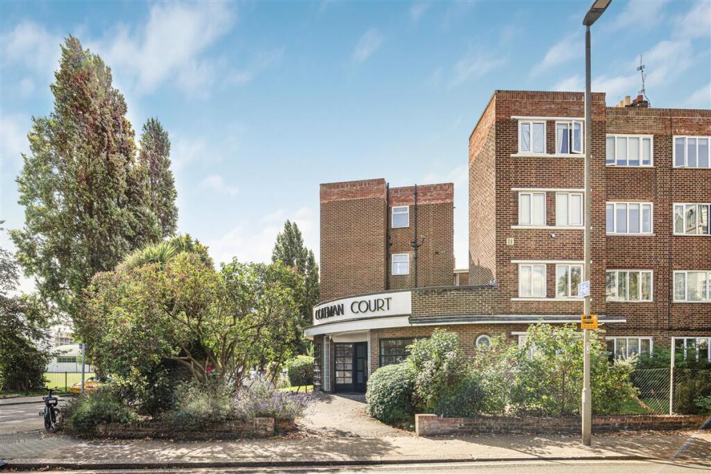 1-bed flat on Kimber Road, SW18, £275,000