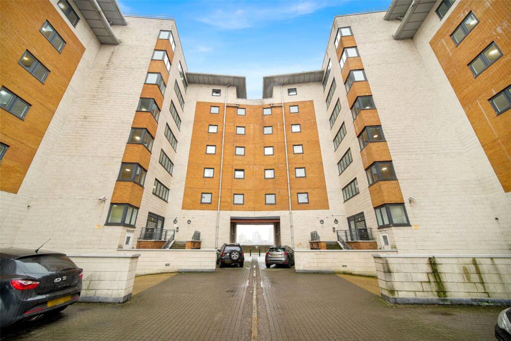 Main image of property: Inverness Mews, London, E16