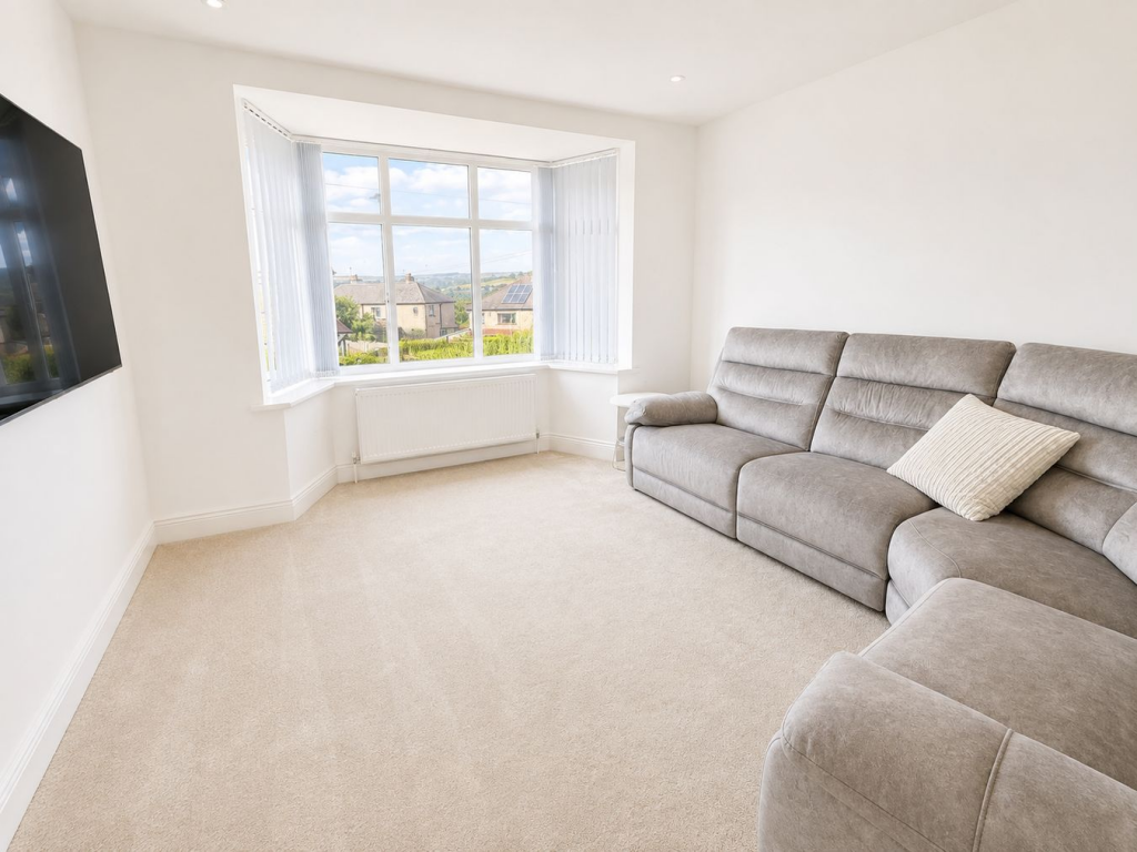 Trenance Drive, Shipley, BD18 photo 2
