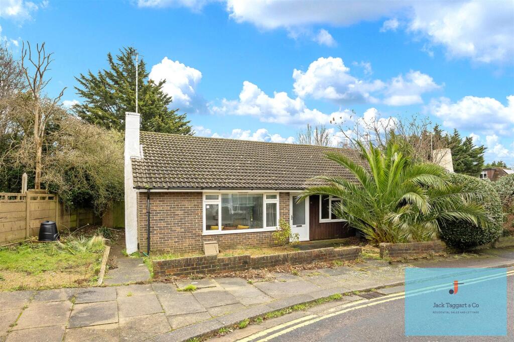 2-bed house on Caisters Close, Hove, £700,000