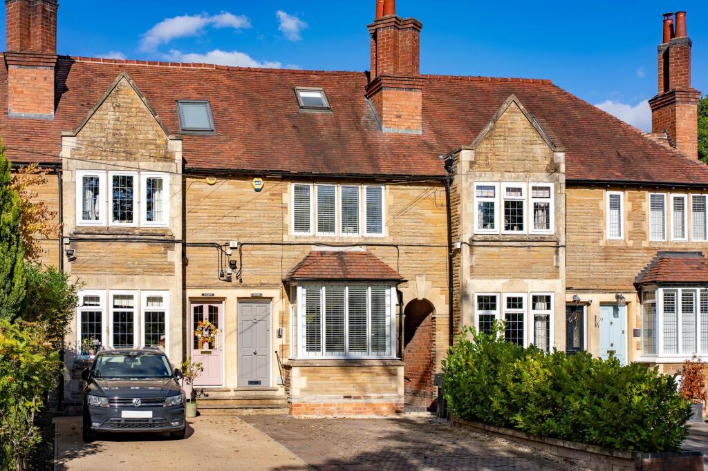 Sandhills Green, Alvechurch/Barnt Green, B48