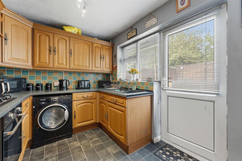 House in Barton Seagrave, North Northamptonshire - More